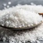 Морската сол содржи повеќе од 80 состојки кои позитивно влијаат на здравјето