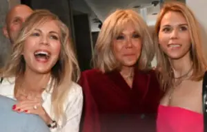 ФОТО+ВИДЕО | Како изгледаат денес ќерките на Брижит Макрон: Едната е кардиолог, другата адвокатка, а цел Париз гледал во нив на Модната недела