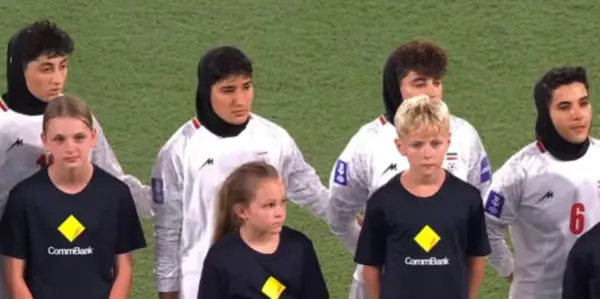 Иранските фудбалерки не ја пееја химната- прогласени се за воени предавници (ВИДЕО)