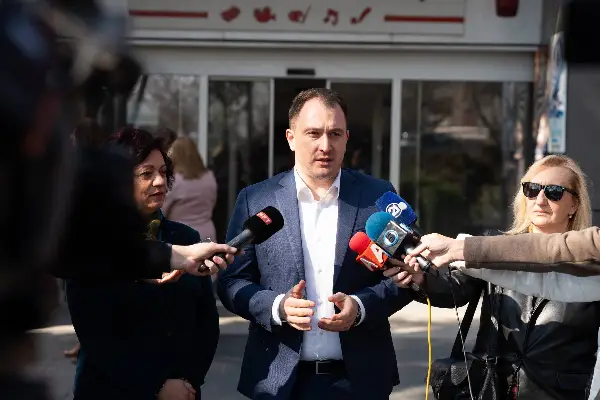 Андоновски: Наша заедничка одговорност е да создадеме средина во која технологијата ќе биде алатка за учење, креативност и развој, а не извор на ризици