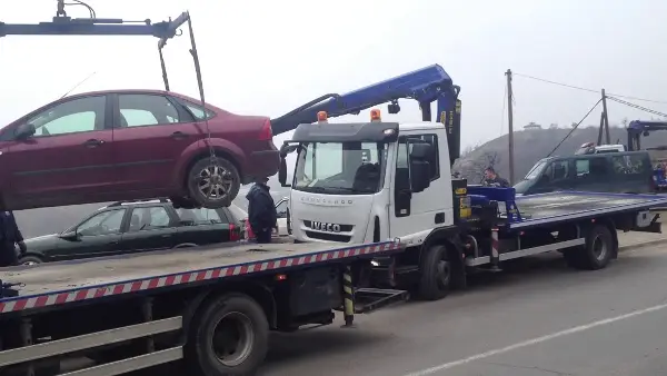 Полицаец земал поткуп за да не го собере возилото со „Пајак“