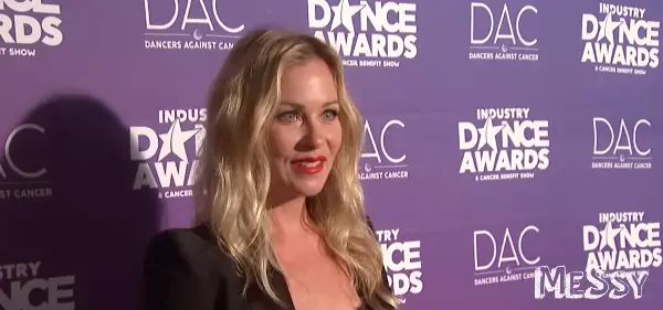 Холивудската актерка Кристина Аплегејт: Тивките сигнали што ги игнорирала пред дијагнозата за мултиплекс склероза