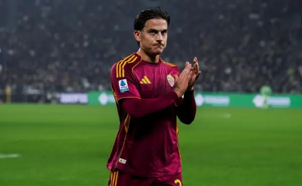 Паоло Дибала оди на операција на коленото