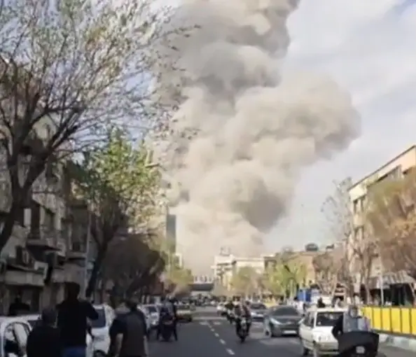 Експлозии на меѓународниот аеродром во Техеран