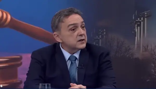 Адвокатот Тони Менкиноски добил десетгодишна забрана за влез во Бугарија