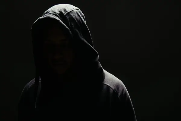 Приведен скопјанец: ја следел, фотографирал и вознемирувал жена со месеци