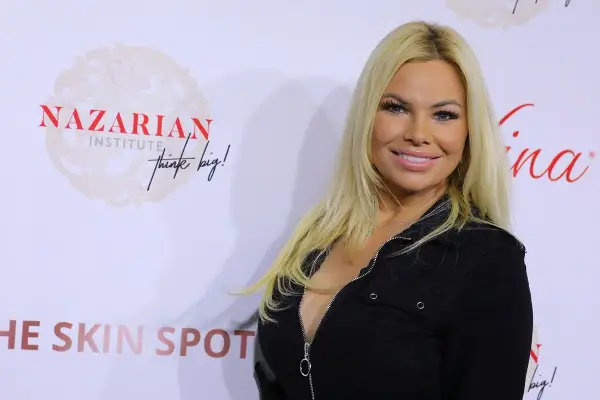 Плејбој зајачица: Ми се распадна животот, откако го загубив домот поради трагедија (ФОТО)