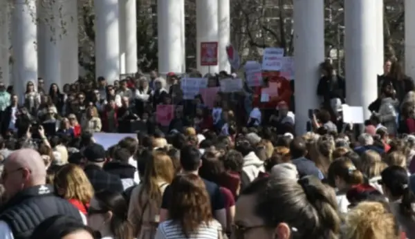 „Нема да нè снема“ – Осмомартовски марш за женските права во Скопје