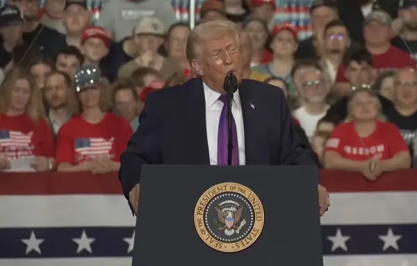 Трамп тврди дека САД го победиле Иран: „Онеспособивме 58 воени бродови“