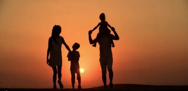 ЕВРОСТАТ: Речиси два пати помалку деца се родени во ЕУ во 2024 година отколку пред шест децении, жените се подоцна го раѓаат првото