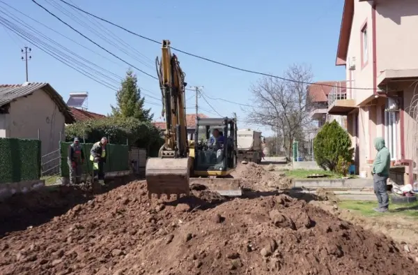 Започна реконструкцијата на улицата „425“ и изградба на „Благоја Думановски“ во Куманово