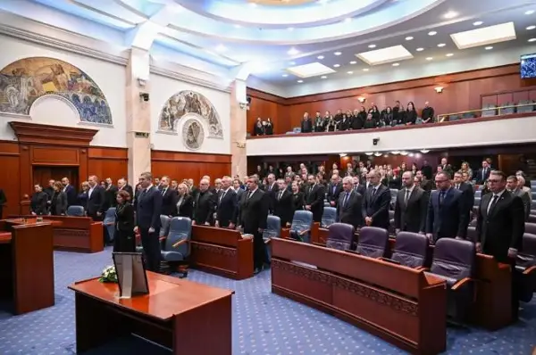 Комеморација за пожарот во Кочани: Трагедиите не треба да бидат поле на раздор, туку моменти на солидарност, хуманост и сплотеност