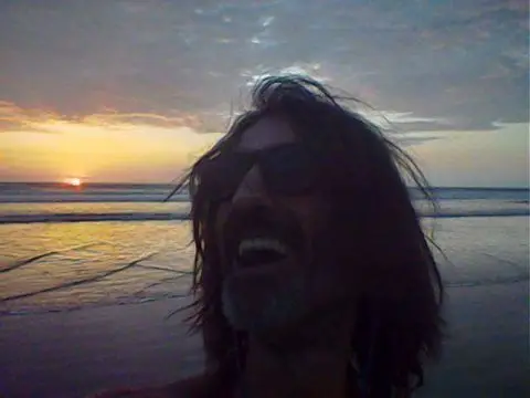 ФОТО: Познатите се простуваат од Кили