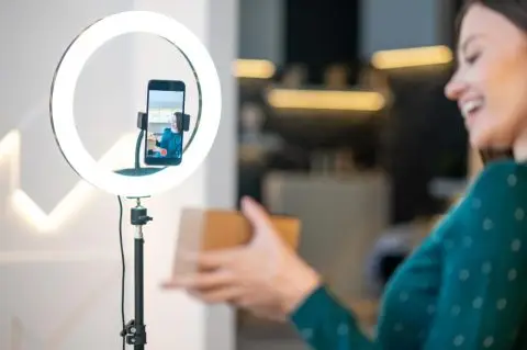 Министерството за дигитална трансформација одржа средба со АВМУ и претставници на инфлуенсерите