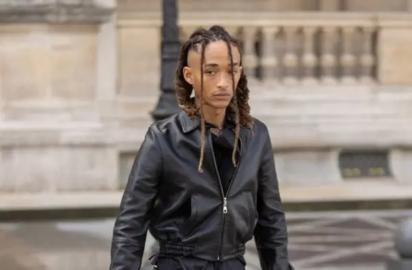 Синот на Вил Смит во Париз носеше чантичка од 47.000 долари во форма на куќичка (ВИДЕО)