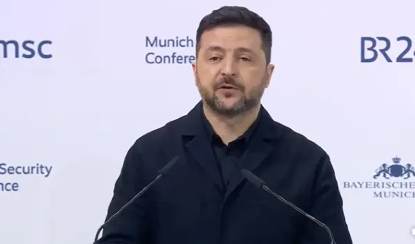 Зеленски пристигна во Париз на средба со Макрон