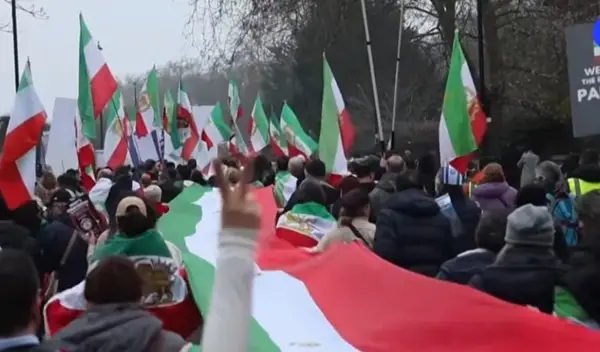 Разузнавачките служби на САД – Иран не е во опасност од колапс и покрај нападите