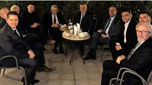 ВЛЕН бара објаснување од министерот Лимани за фотографијата со Али Ахмети и Арбен Таравари