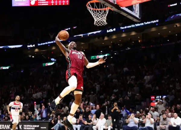 Видео: Адебајо постигна 83 поени против Вашингтон и постави рекорд на 21 век