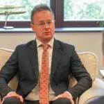 Унгарија нема да подлегне на притисокот од Украина за купување поскапа нафта