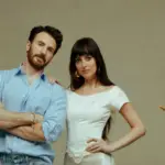 Дакота Џонсон во љубовен триаголник со Педро Паскал и Крис Еванс: Дали ова е романтичниот филм на годината?