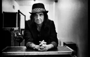 ФОТО | Почина легендарниот гитарист на „Моторхед“