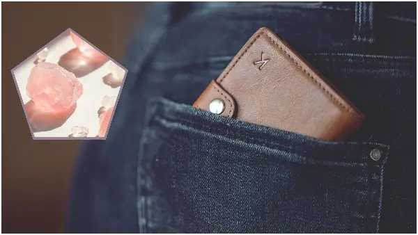 Носете го ова камче во паричникот и секогаш ќе ви биде полн: Ставете го на почетокот на месецот и нема да ви треба долго да го чекате први