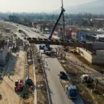 Започна монтажата на новиот мост кај Момин Поток