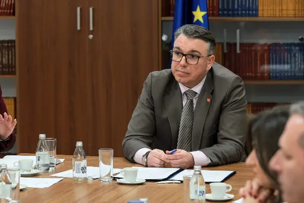 Политички препукувања го блокирале правосудниот испит, тврди Левица