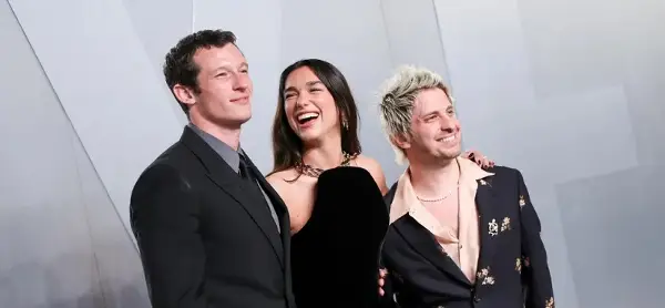 (Галерија) Што облекоа ѕвездите на најголемата холивудска забава ?