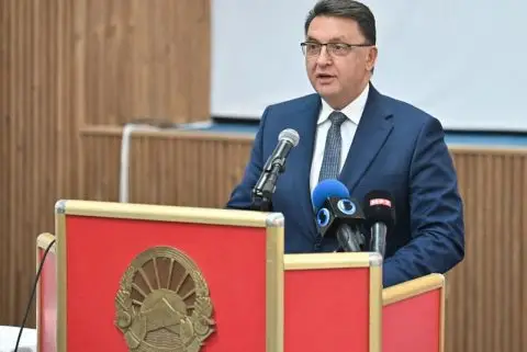 Славески: Младите сѐ порано почнуваат да користат финансиски услуги – финансиската едукација мора да биде дел од образованието