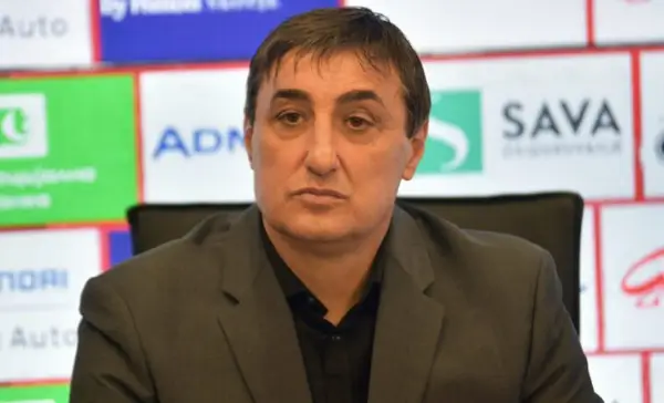 Селекторот Гоце Седлоски го соопшти списокот на фудбалери кои ќе настпат на баражот за Светскиот шампионат