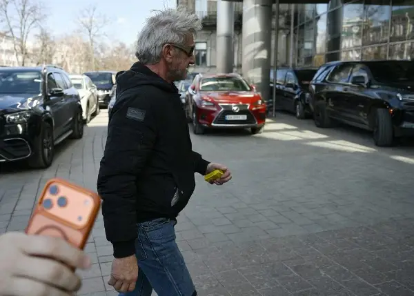 Украина место црвен килим: Еве зошто Шон Пен ги пропушти Оскарите