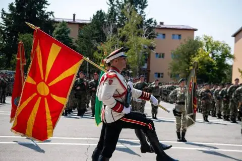 Мора многу да се вложува во армиските капациети и во стручниот, професионален кадар, смета Мисајловски