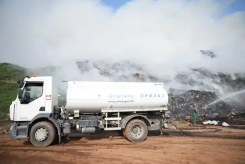 Под контрола пожарот на прилепската градска депонија, ќе се следи ситуацијата