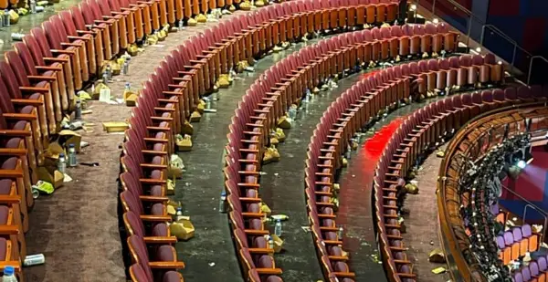 Сите се згрозени од салата по доделувањето на „Оскарите“: Какви свињи (ФОТО)