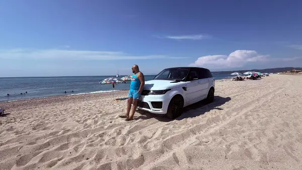 Запален џипот на градоначалникот Курто Дудуш од Шутка