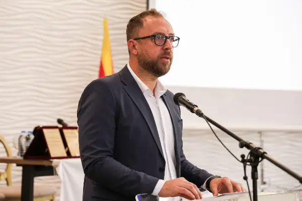 Реакција на СКРМ по разрешувањето на директорот на Театар Гостивар: „Дали секој што ќе постапи спротивно на желбите на министерот, ќе биде санкциониран“