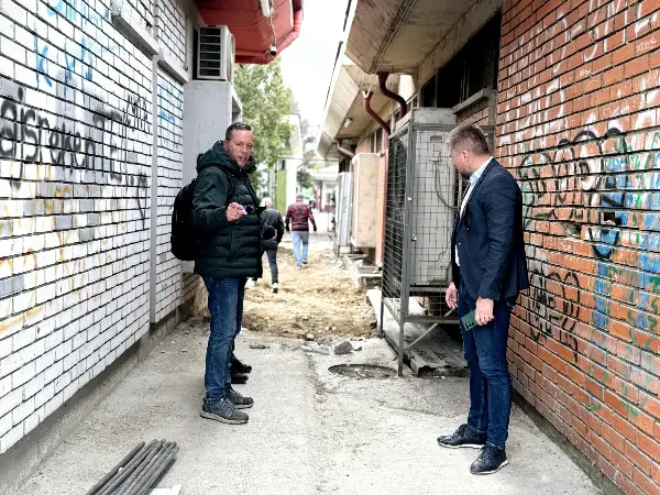 Трговскиот центар во Лисиче конечно добива нов, модерен и уреден изглед