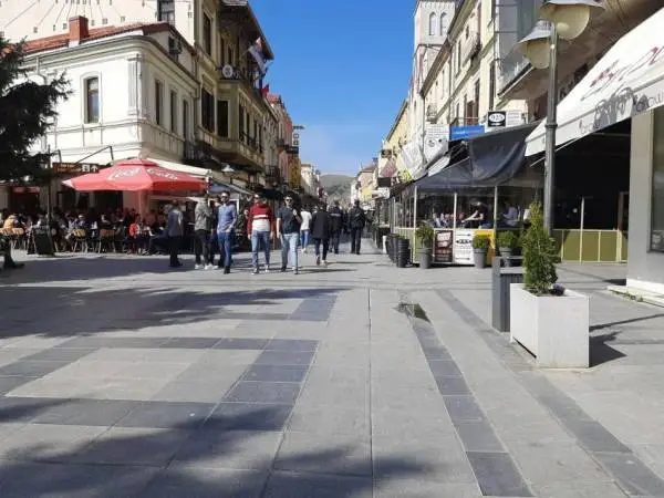 Тепачка во средно училиште во Битола, не се знае кој е тепачот, а кој натепаниот