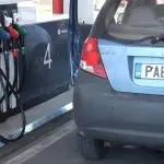 Грците точат гориво во Битола бидејќи во Грција е поскапо