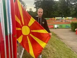 ФОТО | Марко Алексовски стигна до трофеј на турнирот во двојки во Лариса