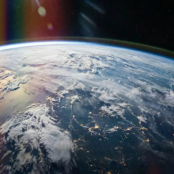 Денот станува подолг: научници алармираат дека топењето на мразот ја менува ротацијата на планетата