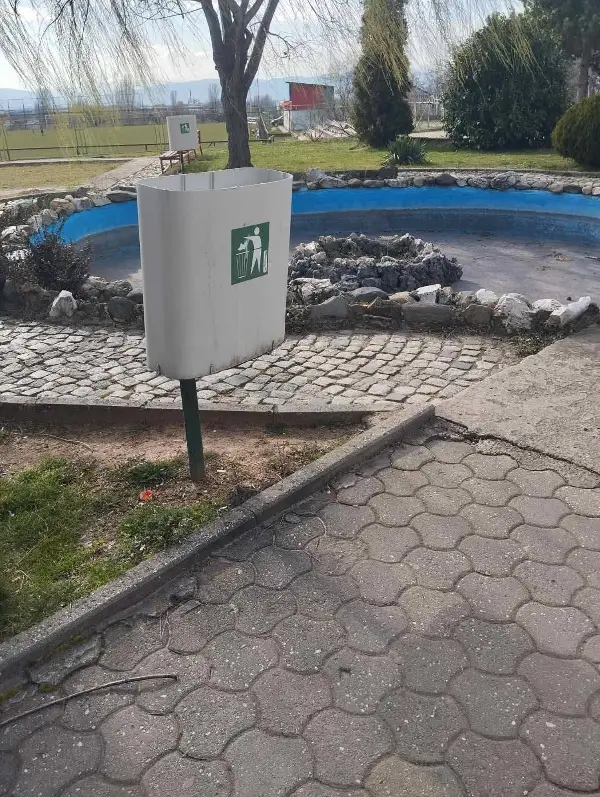 ЈКП „Комуналец“ – Прилеп ги обнови корпите во Могилата на непобедените