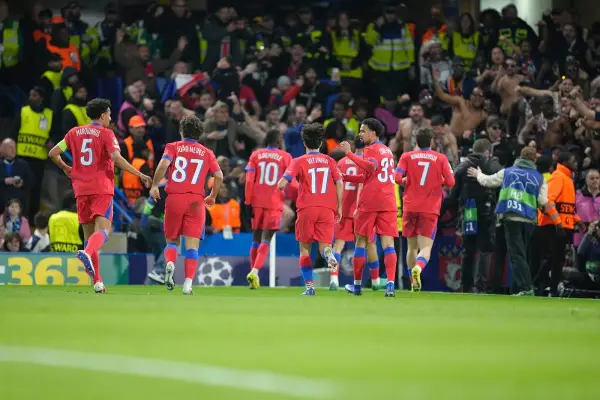 Кварацхелија: Да се постигнат три гола против Челзи е фантастично