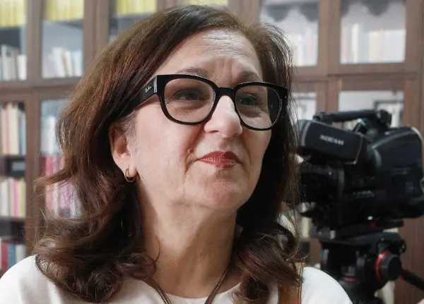 Целата смисла е да се радуваме и за некој друг, не само за себе: Интервју со Оливера Ќорвезироска, лауреат на наградата „Роман на годината“