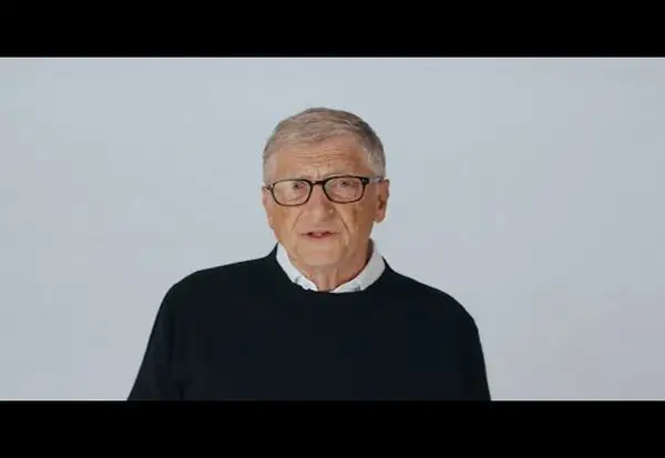 Само три професии ќе го преживеат подемот на вештачката интелигенција, тврди Бил Гејтс