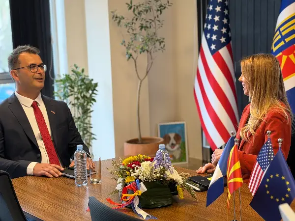 Градоначалникот Стојкоски на средба со вршителката на должност шеф на мисијата во Амбасадата на САД