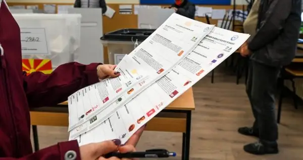 ИЗБОРНИТЕ ХОНОРАРИ ЌЕ СЕ ИСПЛАТАТ ДО КРАЈОТ НА МАРТ, КОЊАНОВСКИ РЕЧЕ ДЕКА СЕ НАДЕВА ОТИ ГРАЃАНИТЕ НЕ УЧЕСТВУВАЛЕ ВО ИЗБИРАЧКИТЕ ОДБОРИ ЗА ПАРИ