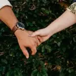 Хороскоп за 19 март: Рибите носат важна емотивна одлука, Овните чувствуваат нов почеток